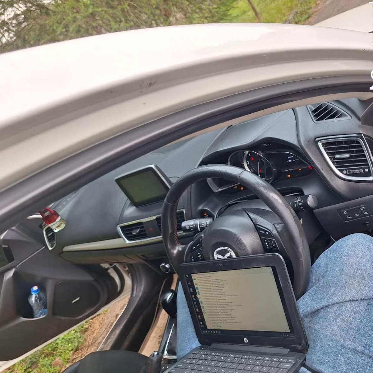 Maztech mobile diagnostic session inside customer's Mazda